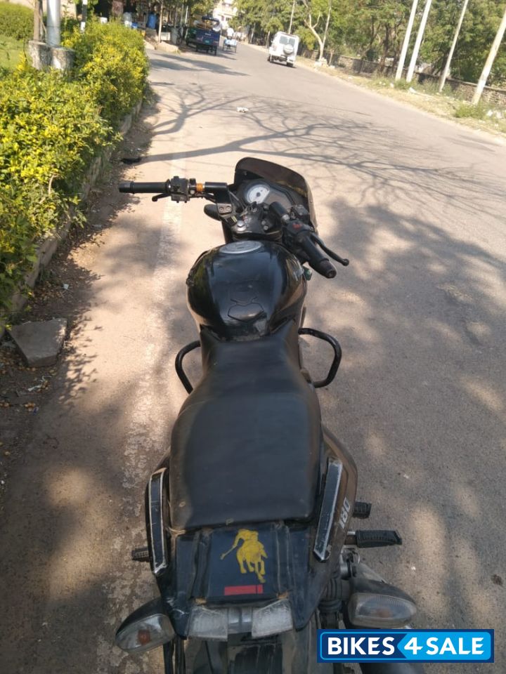 Black Bajaj Pulsar 180