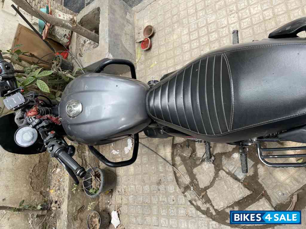 Royal Enfield Hunter 350 Metro