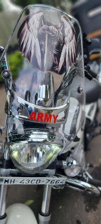 Moonwhite Bajaj Avenger Cruise 220 BS6