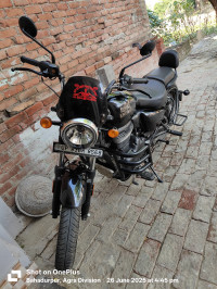 Black Royal Enfield Meteor 350 Fireball