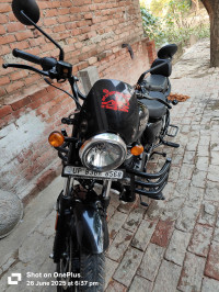 Black Royal Enfield Meteor 350 Fireball