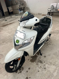 White Honda Activa 125 BS6