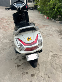 White Honda Activa 125 BS6