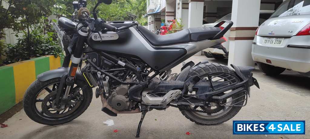 Husqvarna Svartpilen 250