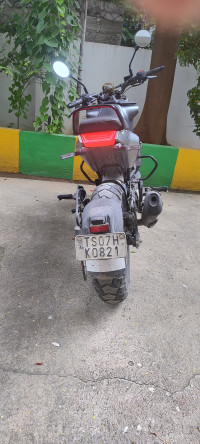 Husqvarna Svartpilen 250