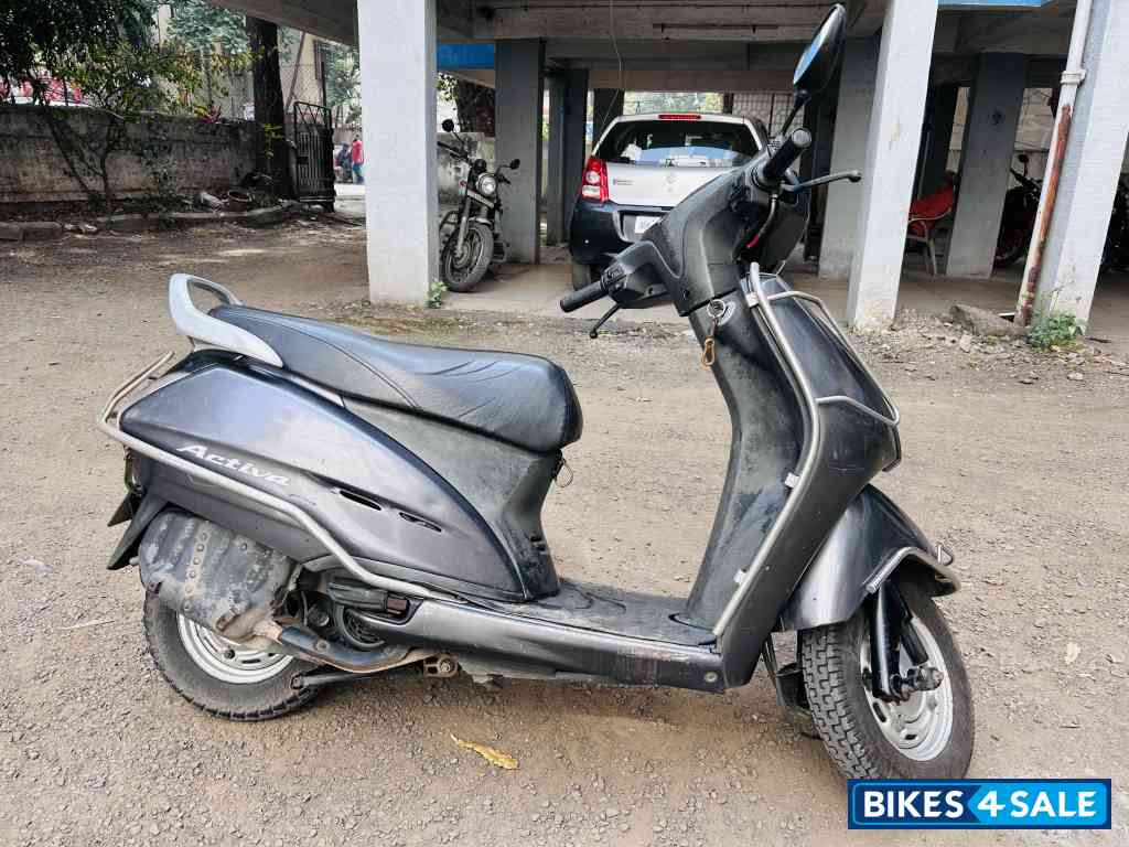 Grey Honda Activa