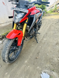Red Honda CB300F Deluxe