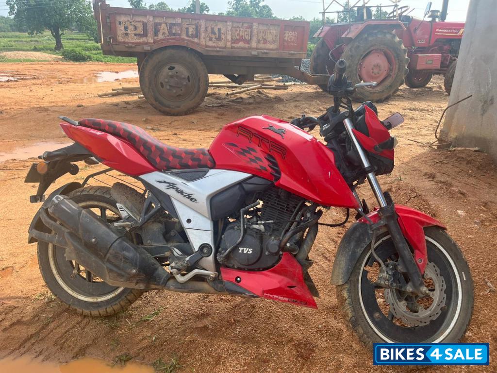 TVS Apache RTR 160 4V