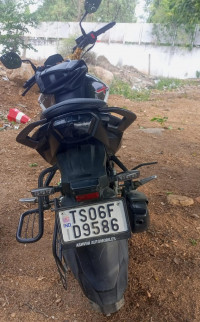 White Hero Xtreme 160R