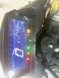 White Hero Xtreme 160R