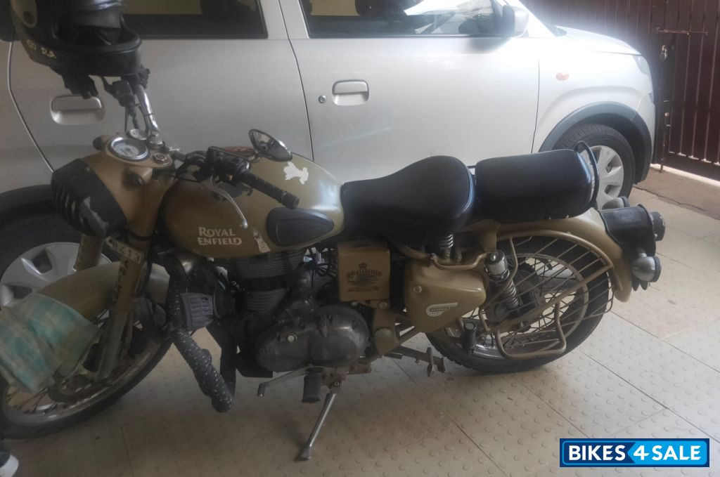 Royal Enfield Classic Desert Storm