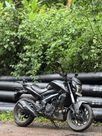 Black Bajaj Dominar 250