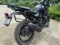 Yezdi Adventure Mambo black