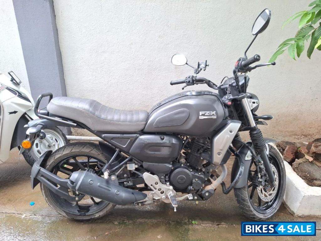 Matte Black Yamaha FZ-X