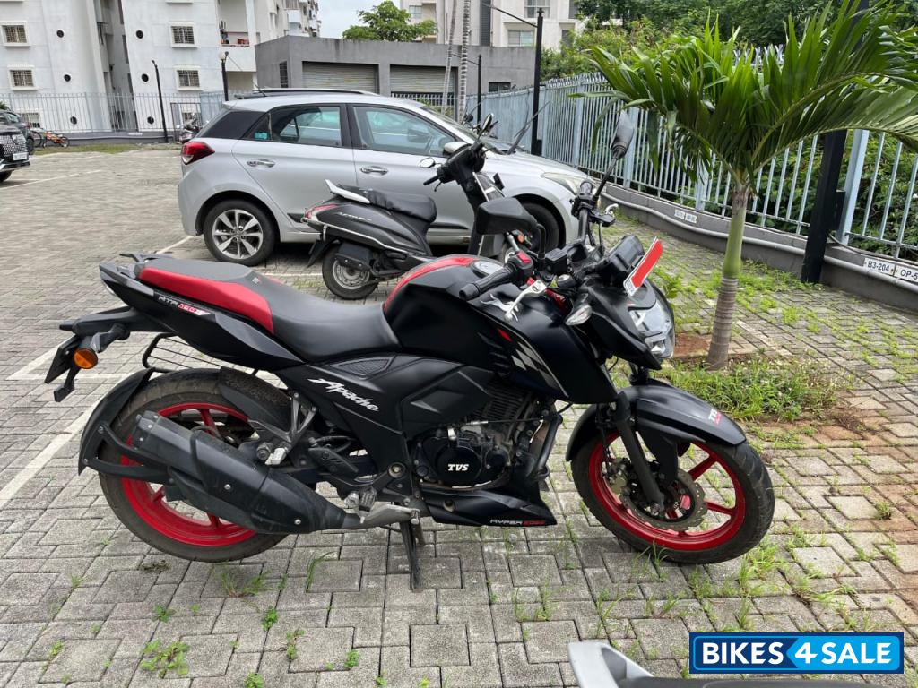 TVS Apache RTR 160 4V Special Edition