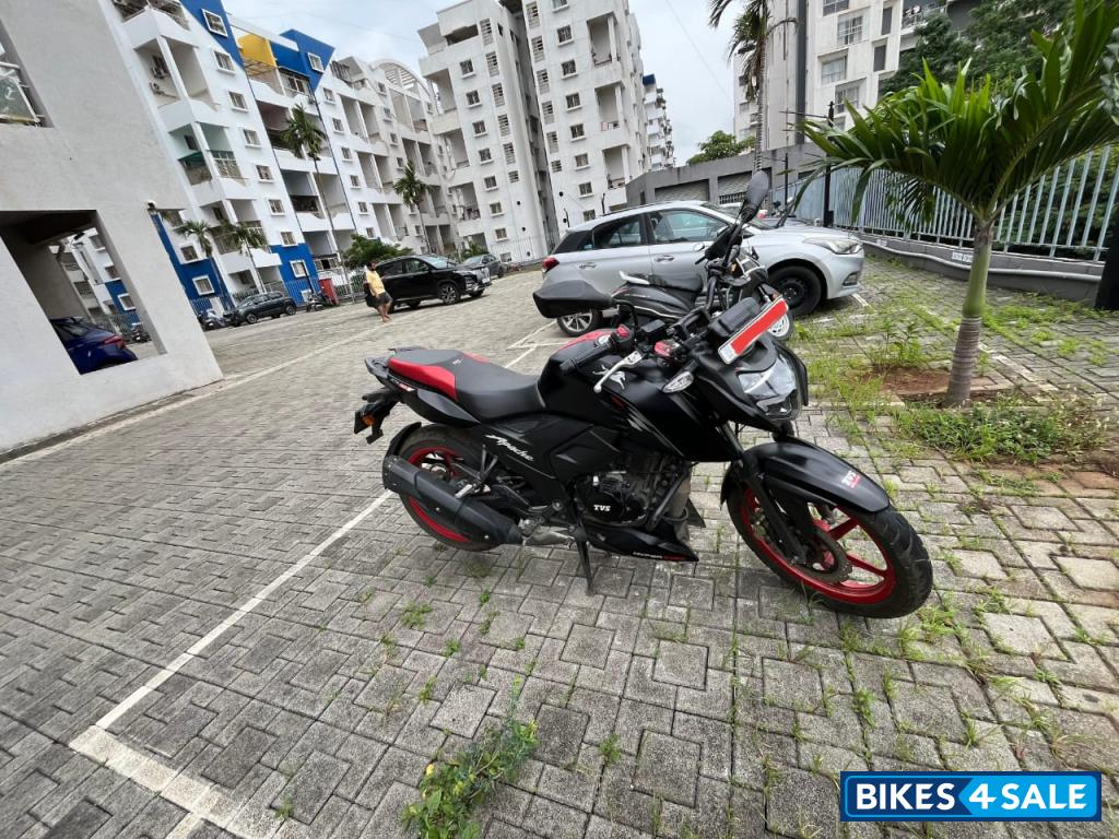 TVS Apache RTR 160 4V Special Edition