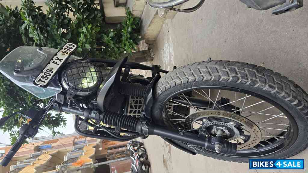 Slick Silver Yezdi Adventure Single Headlight