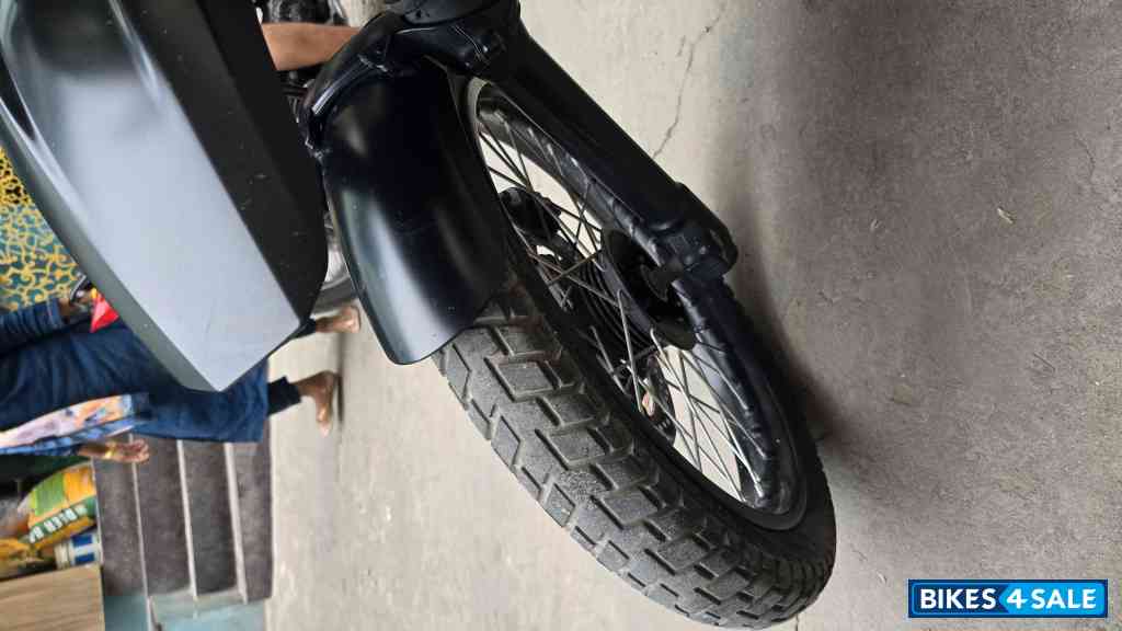 Slick Silver Yezdi Adventure Single Headlight