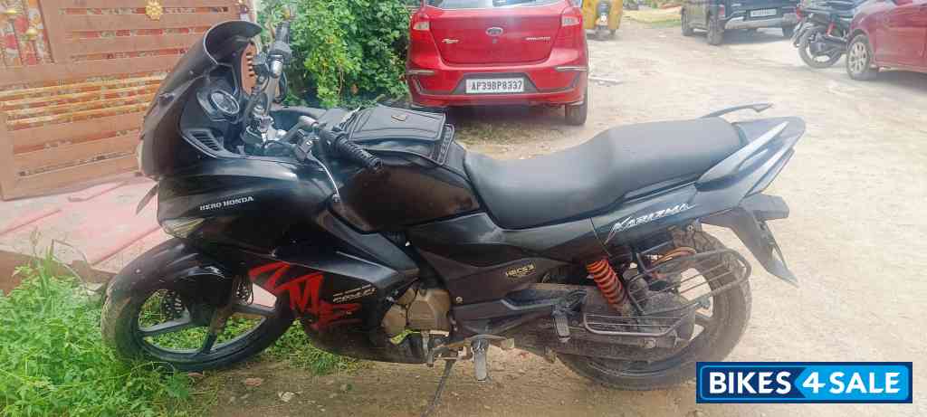 Black Hero Karizma ZMR