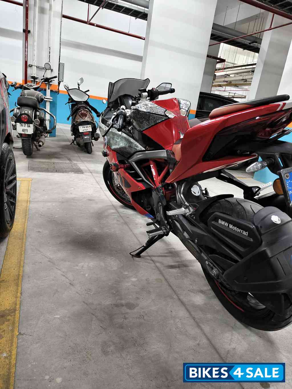Red TVS Apache RR 310