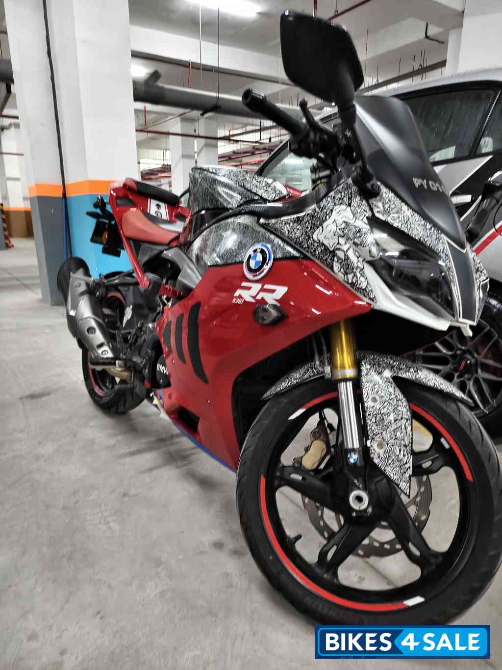 Red TVS Apache RR 310