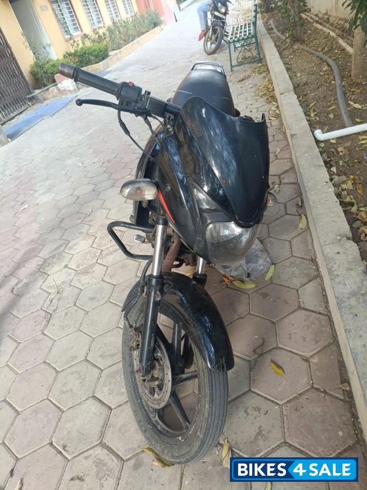 Black Bajaj Pulsar 150 Black Bajaj Pulsar 150