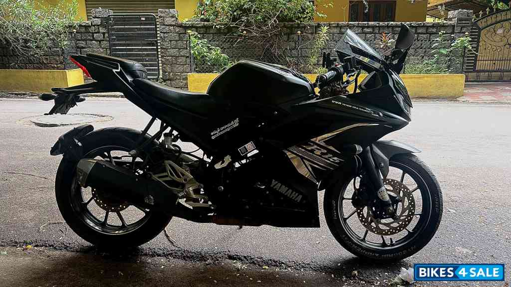 Yamaha YZF R15 V3