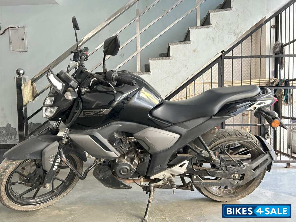 Yamaha FZ-S FI V3