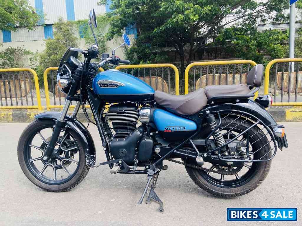Royal Enfield Meteor 350 Supernova