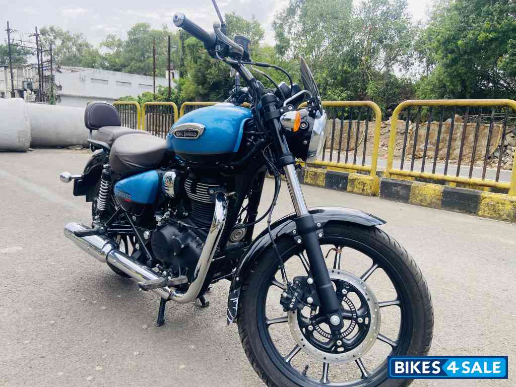 Royal Enfield Meteor 350 Supernova