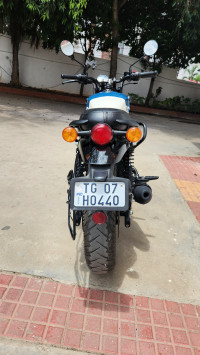 Royal Enfield Hunter 350 Metro