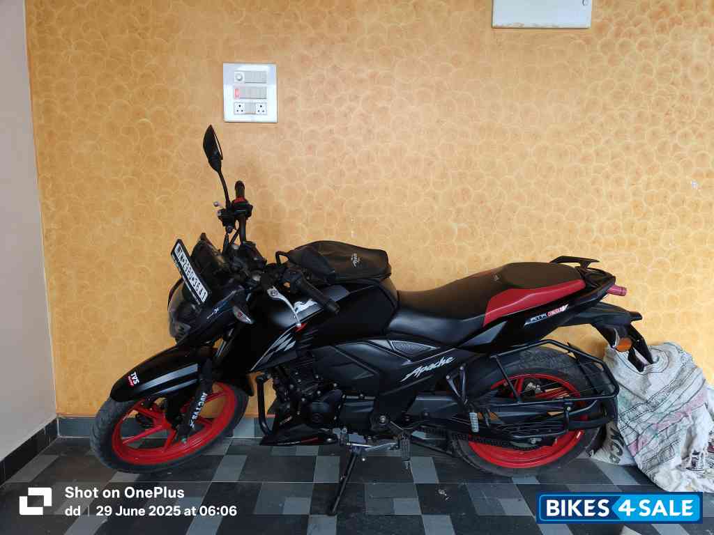 TVS Apache RTR 160 4V Special Edition