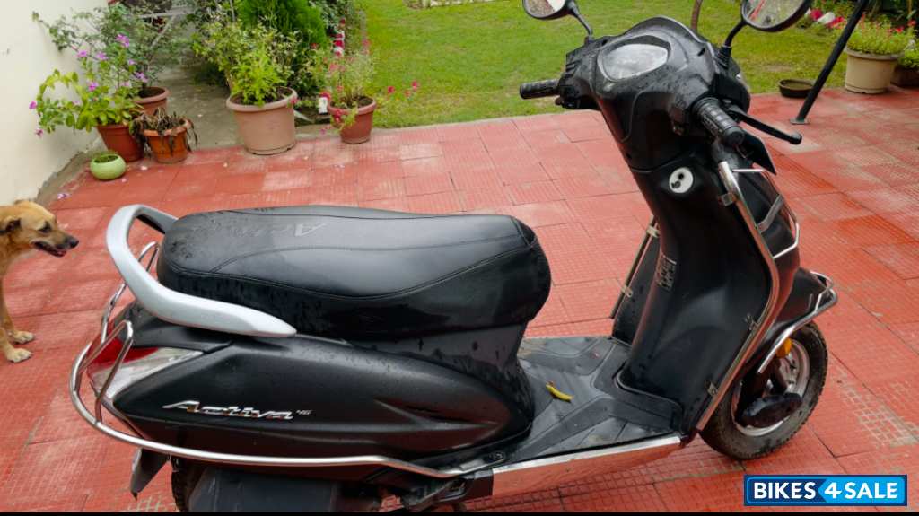 Grey Honda Activa 4G