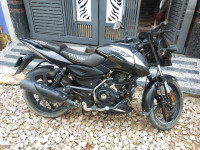 Black And White Bajaj Pulsar 125 Split Seat