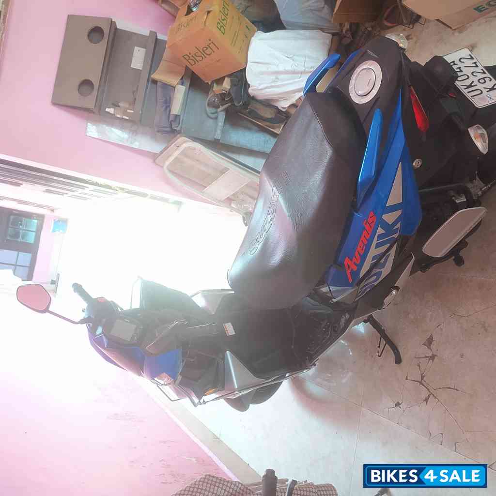 Suzuki Avenis 125 Ride Connect Edition