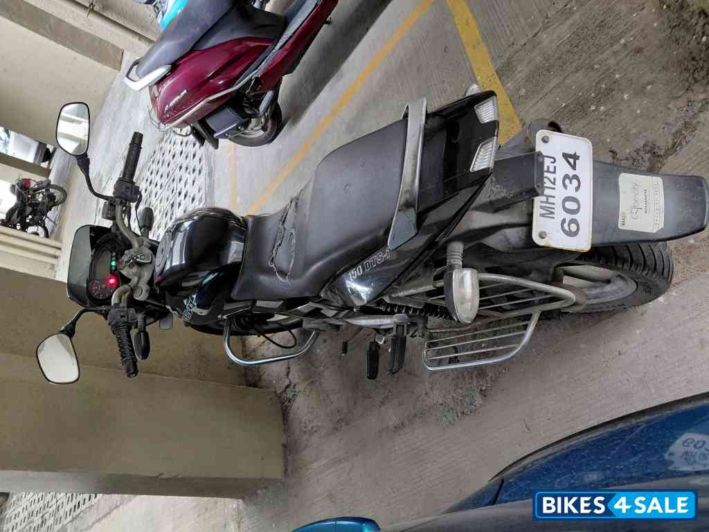 Black Bajaj Pulsar 150