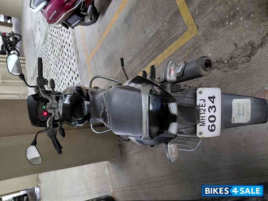 Black Bajaj Pulsar 150