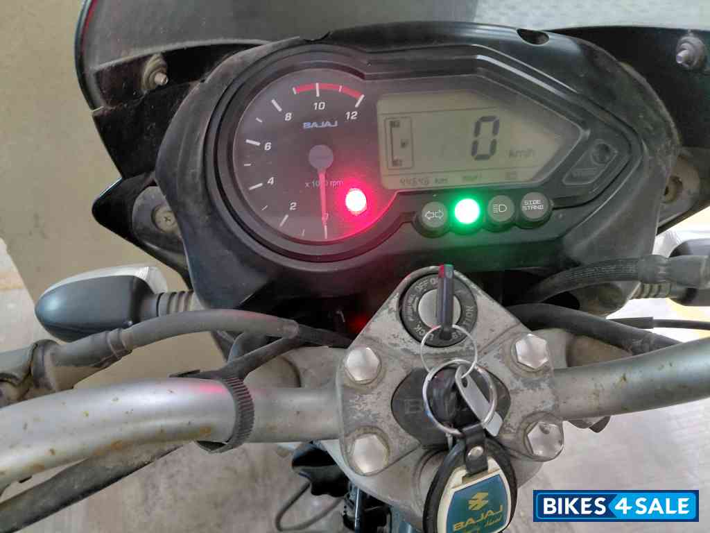 Black Bajaj Pulsar 150