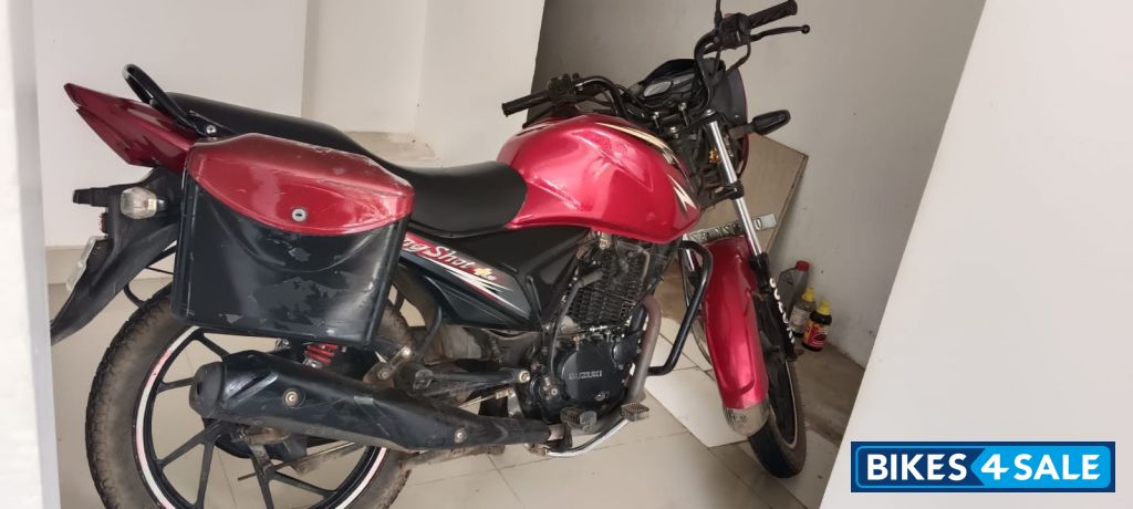 Red Suzuki SlingShot Plus