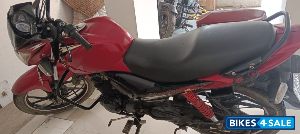 Red Suzuki SlingShot Plus