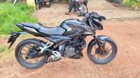 Black Bajaj Pulsar P150 Twin Disc Split Seat