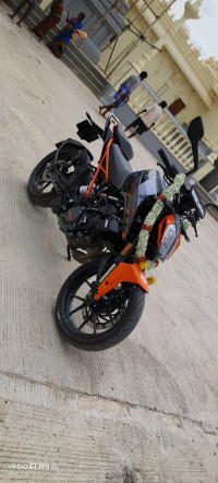 KTM Duke 200
