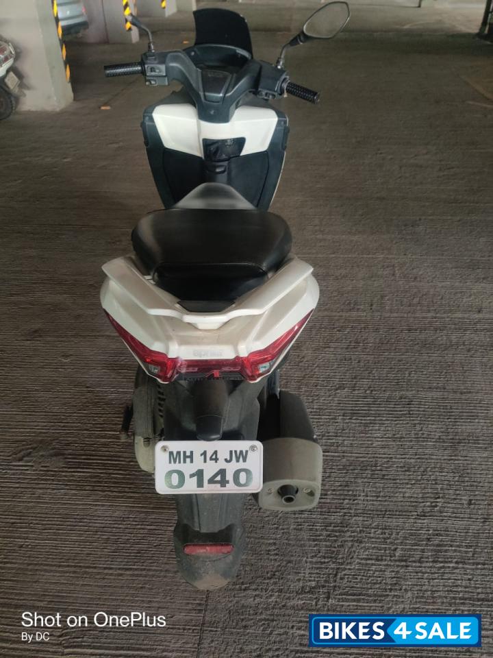 White Aprilia SXR 125