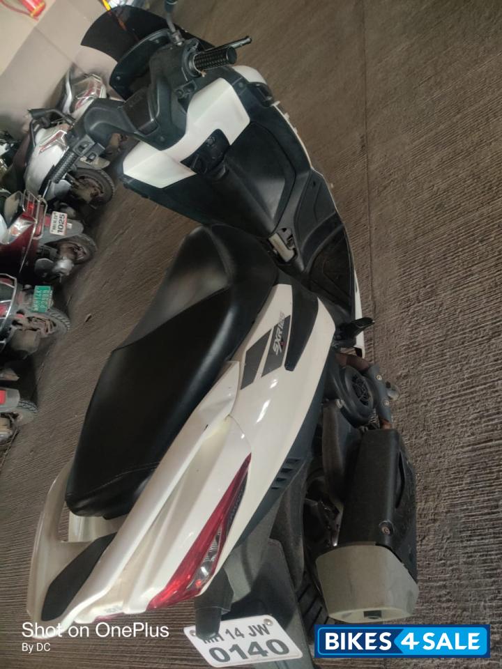 White Aprilia SXR 125