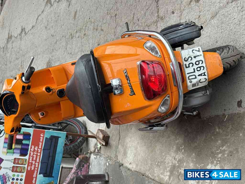 Vespa SXL 125