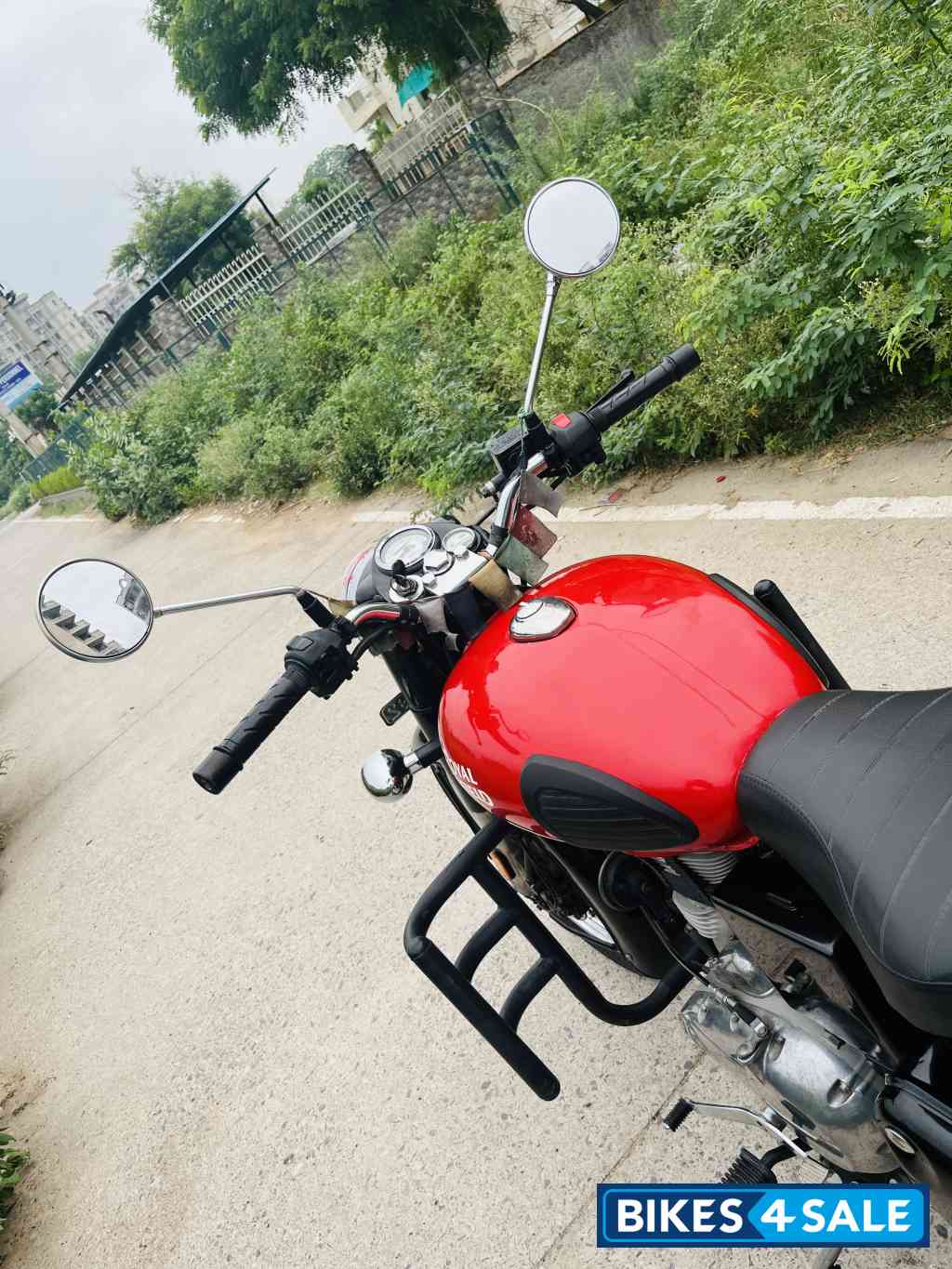 Royal Enfield Classic 350 Redditch Red