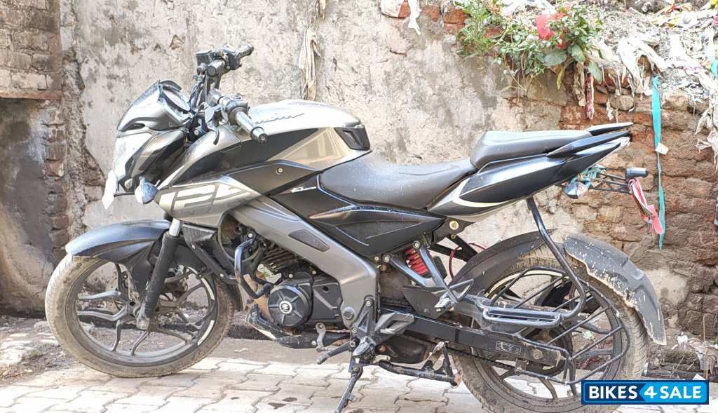 Bajaj Pulsar NS 125
