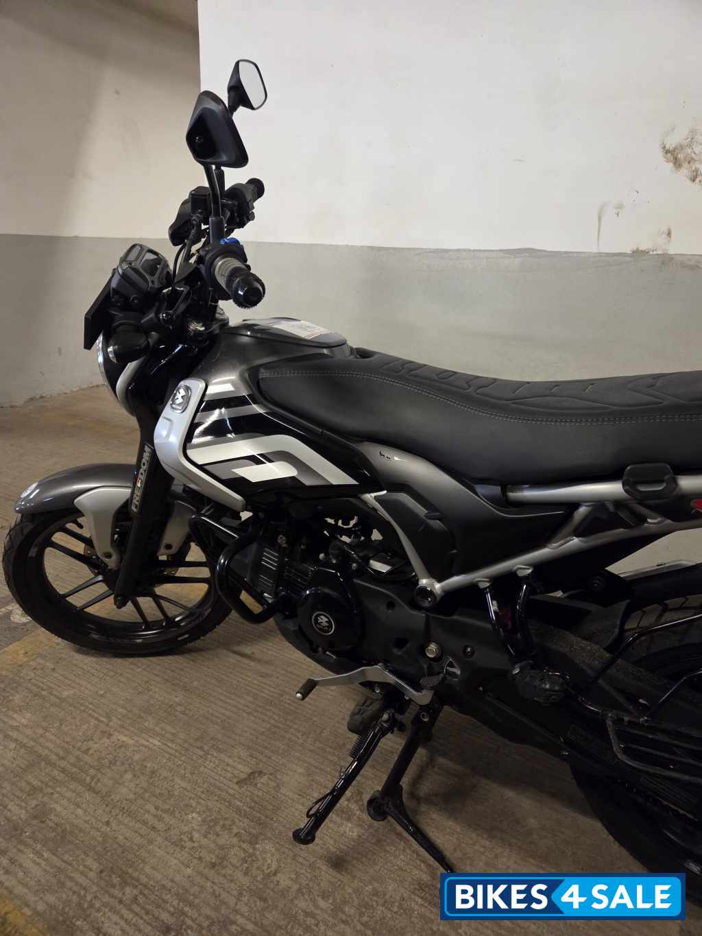 Bajaj Freedom 125 NG04 Disc LED Bajaj Freedom 125 NG04 Disc LED