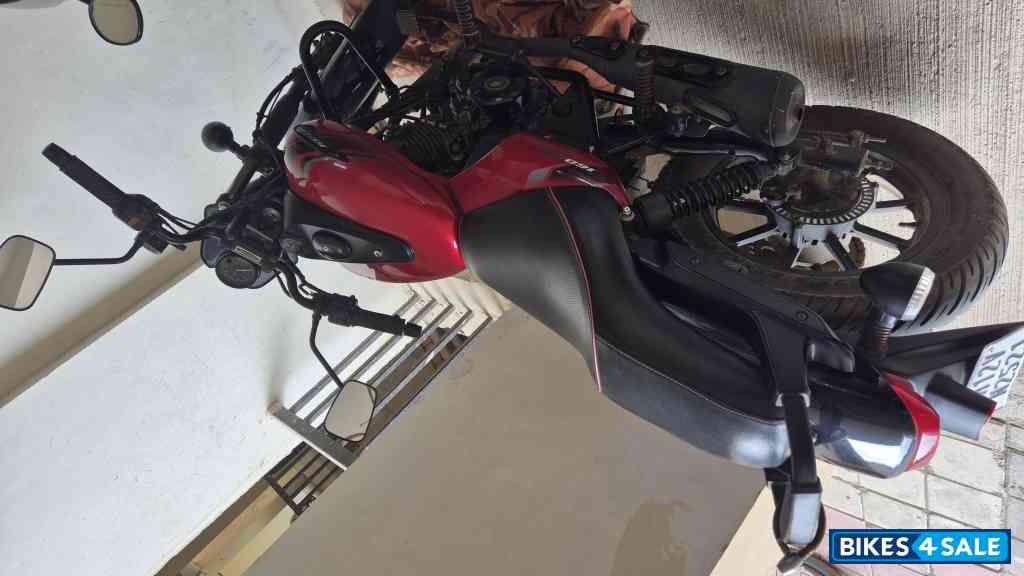 Bajaj Avenger Street 160