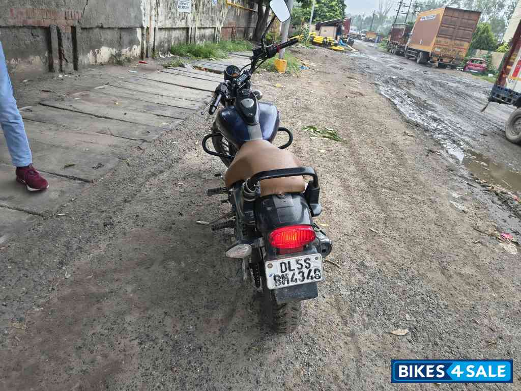 Bajaj Avenger Street 150